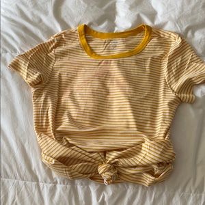 old navy striped tee shirt